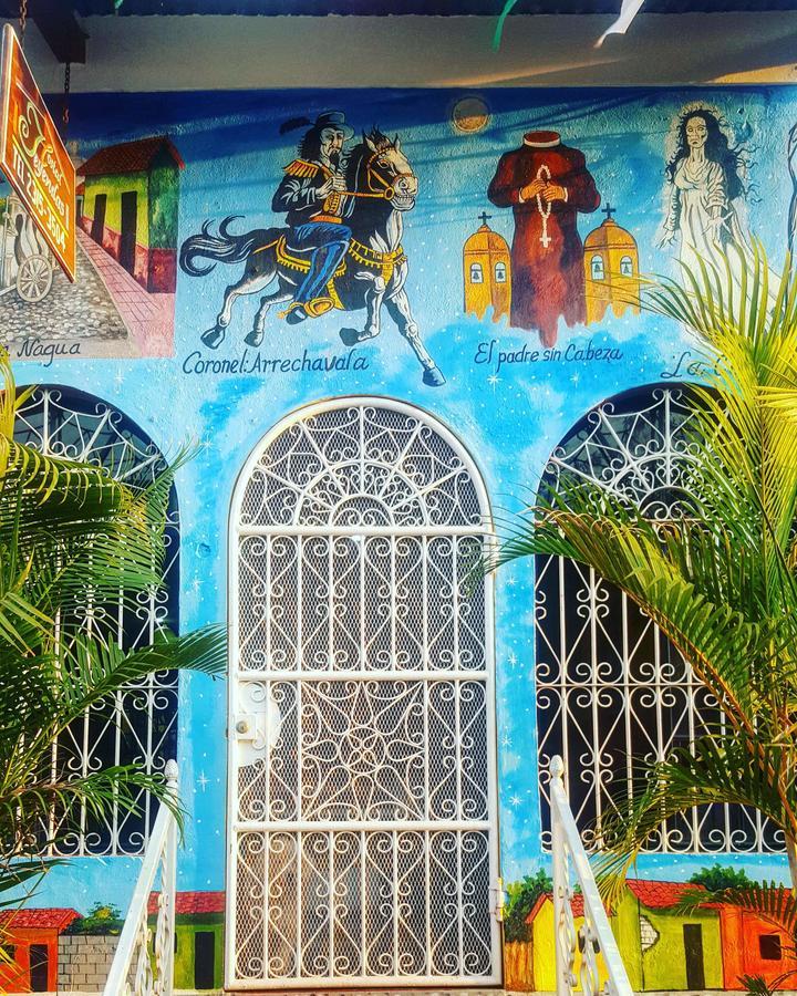 Hostal Leyendas León Exterior foto
