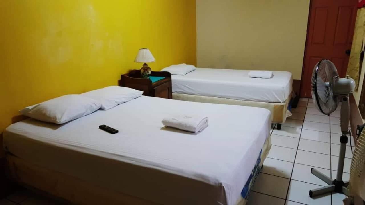 Hostal Leyendas León Exterior foto